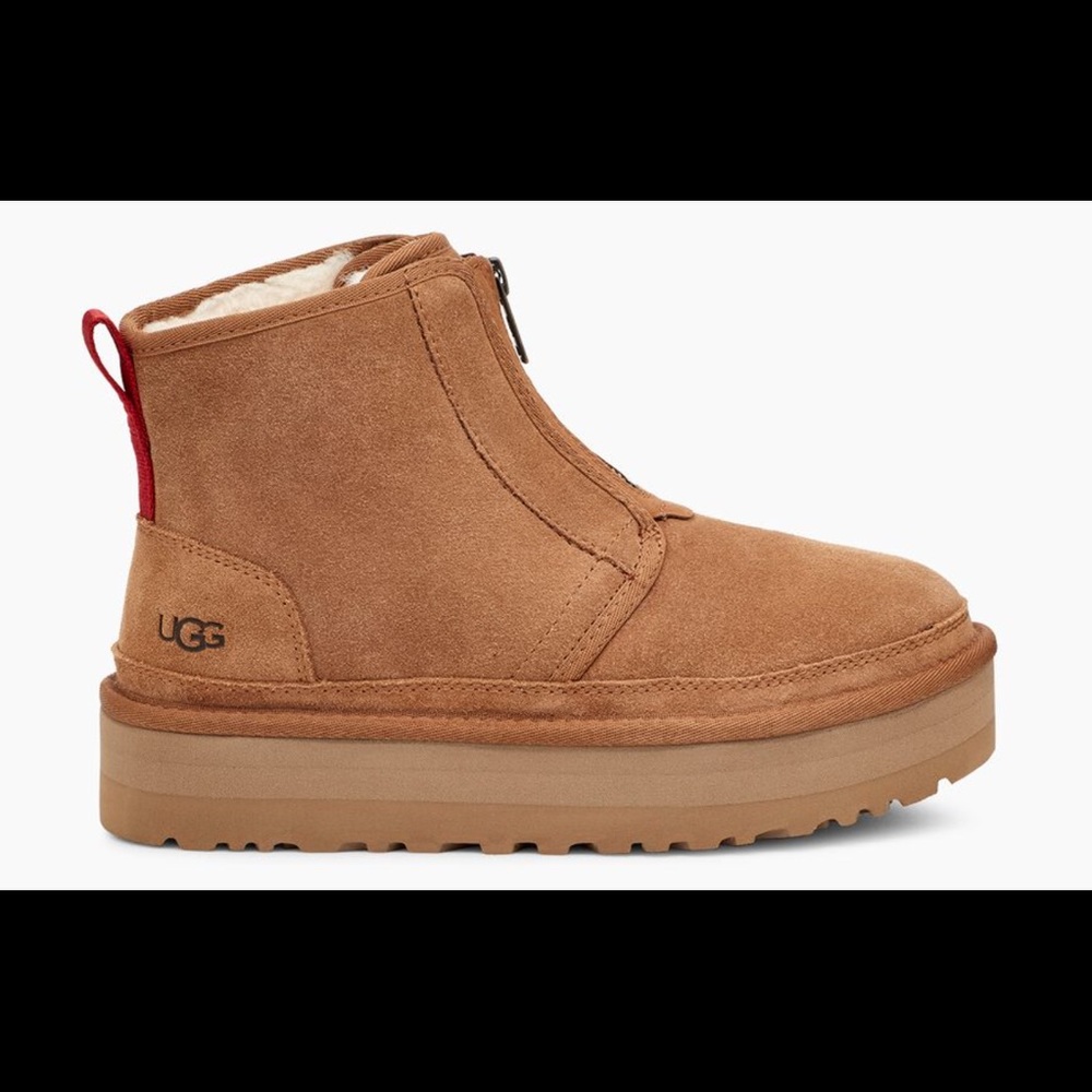 Like New - Ugg Platform Zip Boots (Neumel)